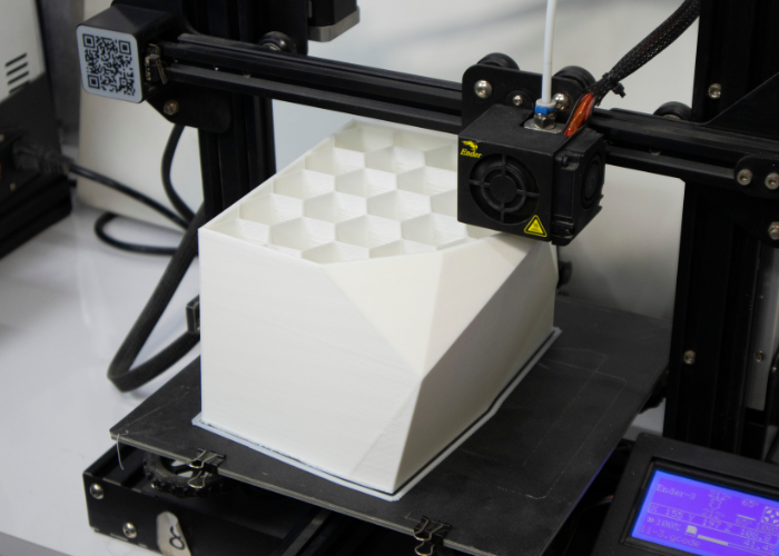 High-Precision 3D Printer Creating Complex Geometric Designs